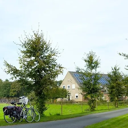 Heidehof Bed and Breakfast 3*